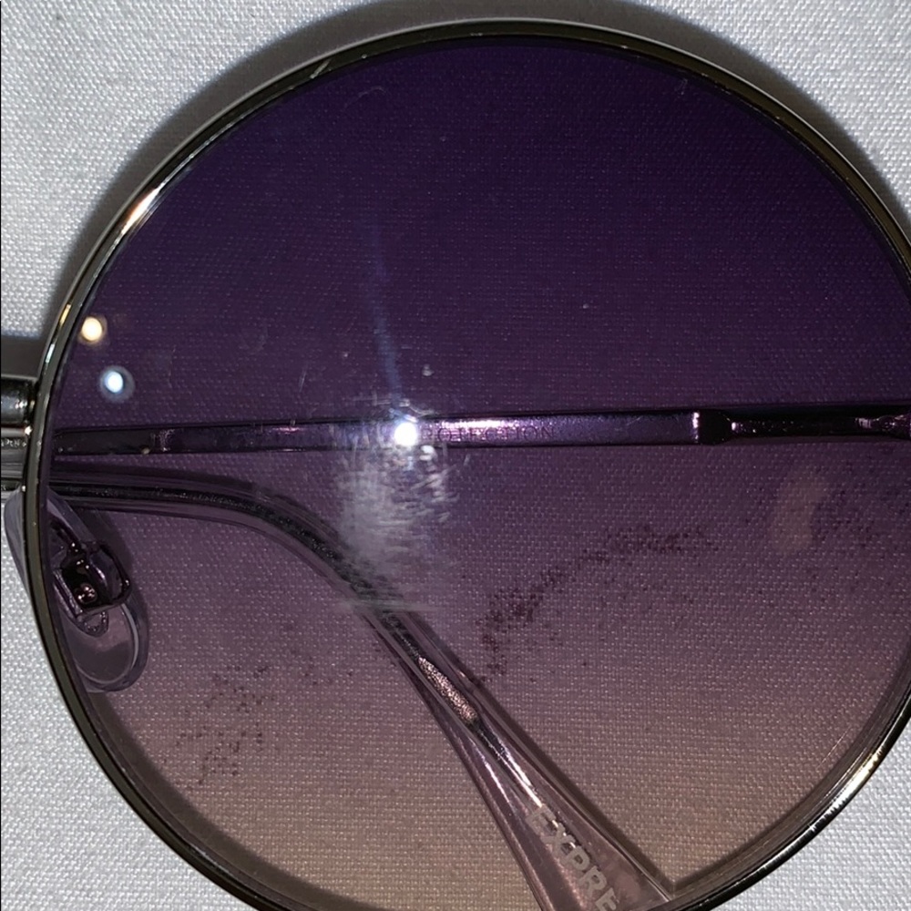 Sunglasses - Picture 4 of 5